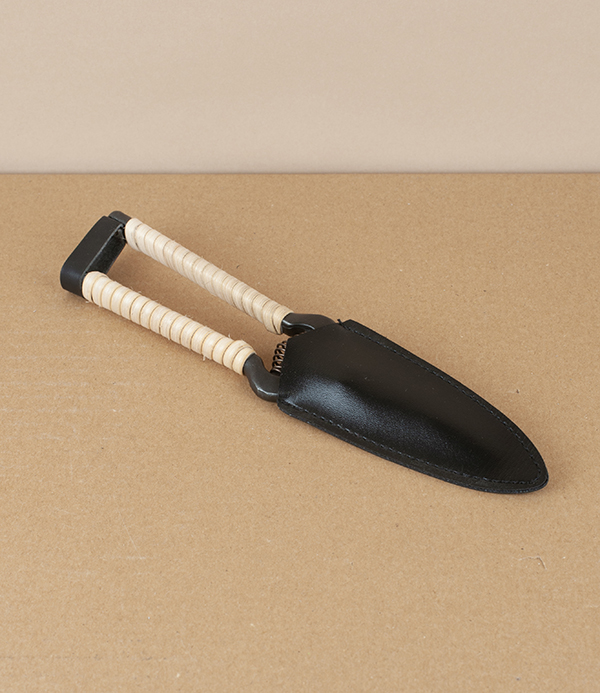 Niwaki Rattan Garden & Household Snips 