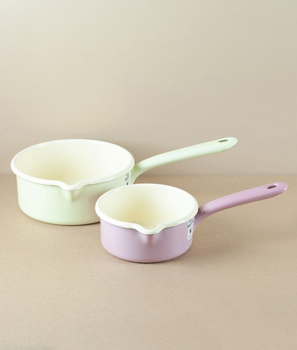 Austrian Enamel Saucepan, Pink, 0.5 litre