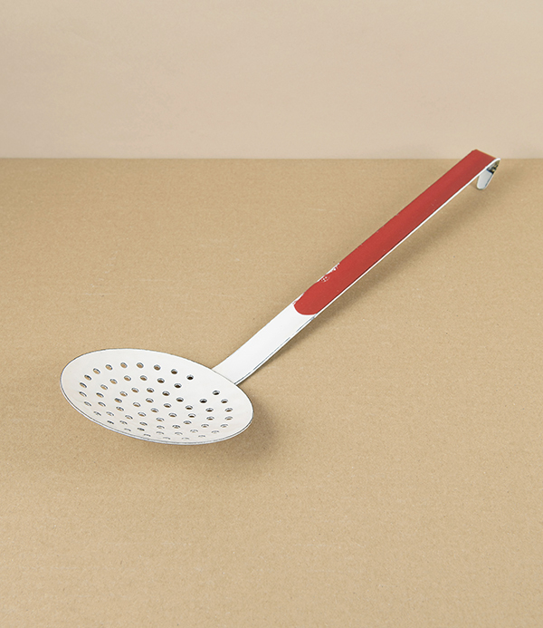 Romanian Enamel Skimmer, White & Scarlet, 10cm