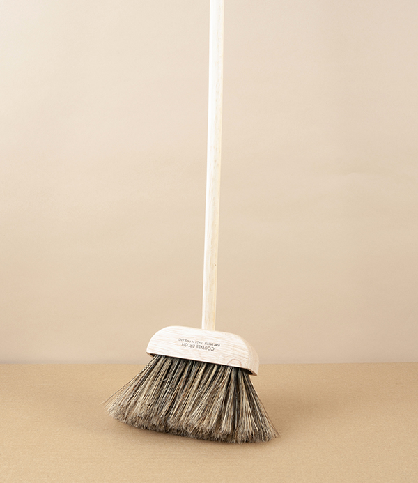 Cobweb Broom, Dark Bristle, English