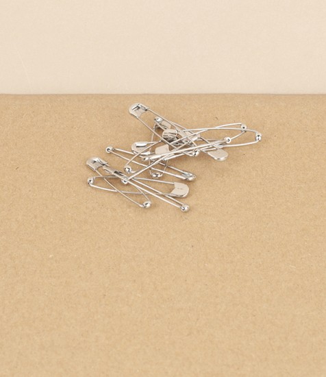 French ball-sprung safety pins, size 2 (36mm)