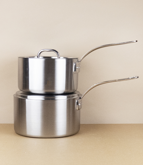 English Stainless Steel Tri-ply Lidded Saucepan, 2l