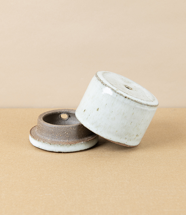 Simon Horton Incense Box, Stoneware, White Nuka