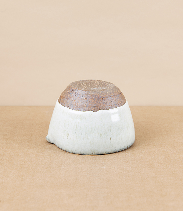 Simon Horton Mini Pouring Bowl, Stoneware, White Nuka