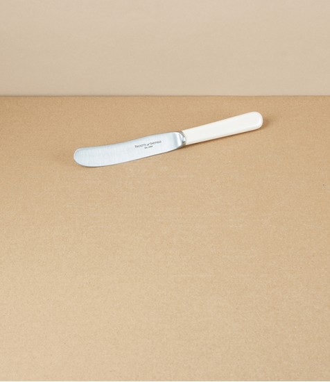 Sheffield Cream Handled Butter Knife (Pre-Order)