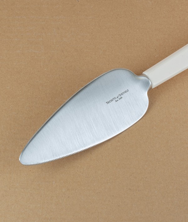 Sheffield Cream Handled Pie Server