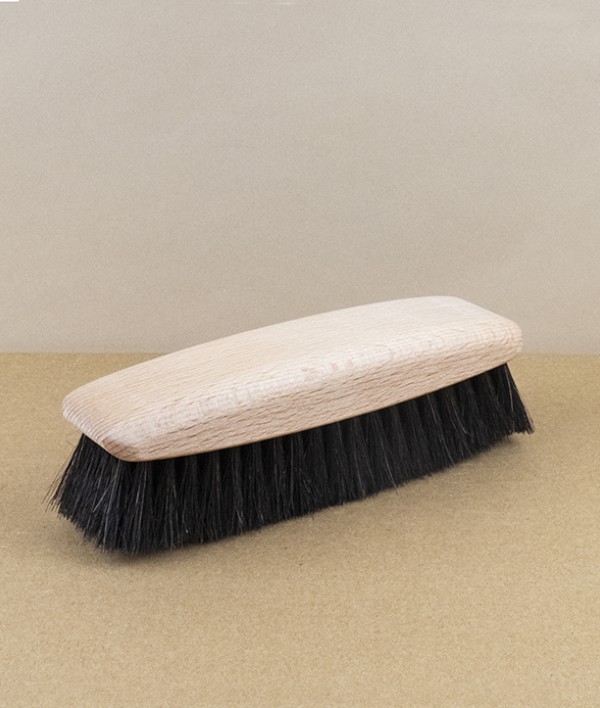 Shoe brush, dark horsehair