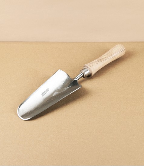 Sneeboer Hand-Forged Flowerbed Trowel