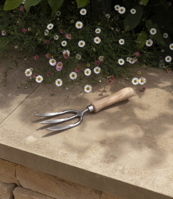 Sneeboer Hand-Forged Stainless Weeding Fork