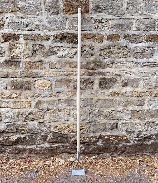 Sneeboer Long-Handled Dutch Push Hoe