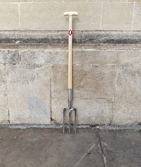 Sneeboer Hand-Forged Three-Tined Digging Fork