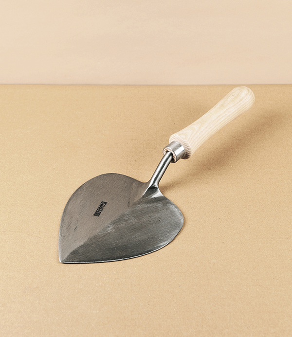Sneeboer Hand-Forged 'Old Dutch' Trowel