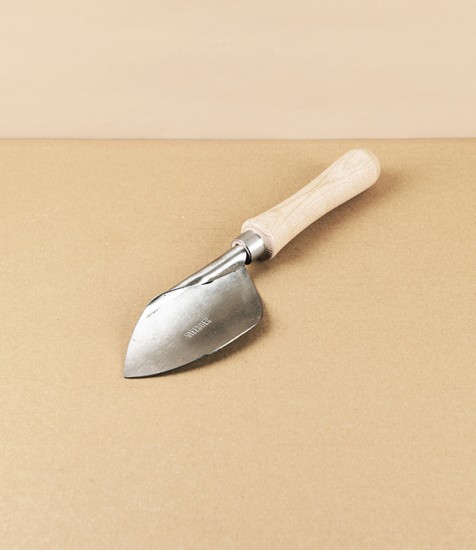 Sneeboer Hand-Forged Stainless Potting Trowel, Right Handed