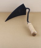 Catalonian Triangular Hand Hoe, Large Blade