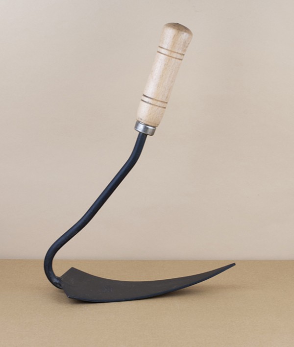 Catalonian Triangular Hand Hoe, Large Blade