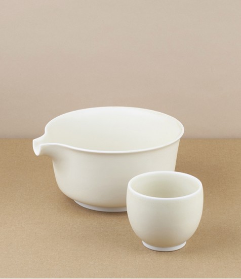 Susumu Porcelain Lipped Matcha Set