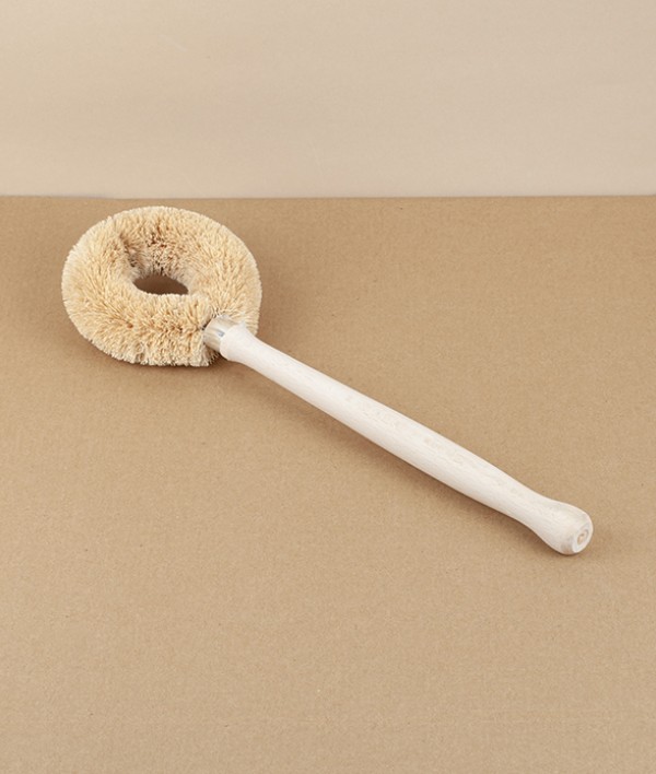 Tawashi style skillet brush, light coconut fibre
