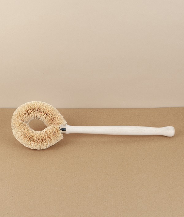 Tawashi style skillet brush, light coconut fibre