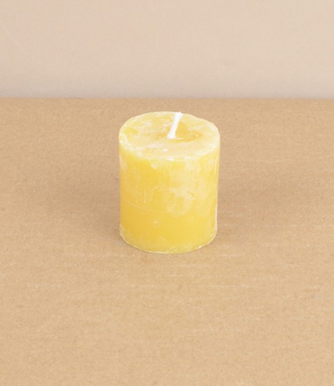 Beeswax tea light candle, 6 hour