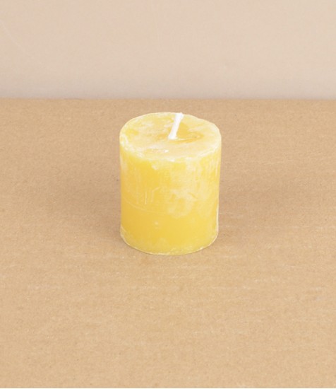 Beeswax tea light candle, 6 hour