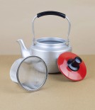 Small Korean teapot with strainer