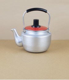Small Korean teapot with strainer