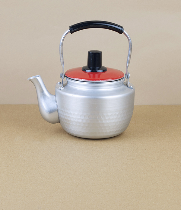 Small Korean teapot with strainer
