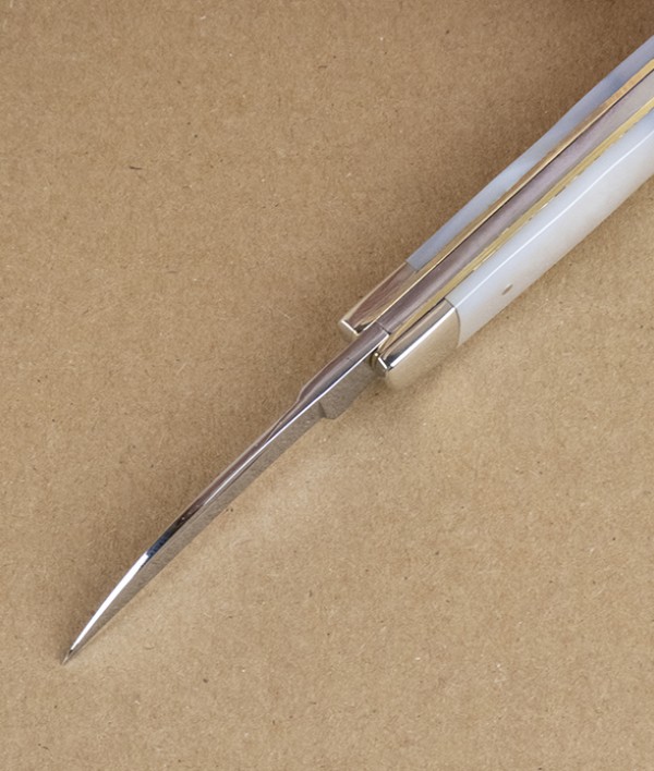 Twin-Blade Knife with Mother-of-Pearl Scales