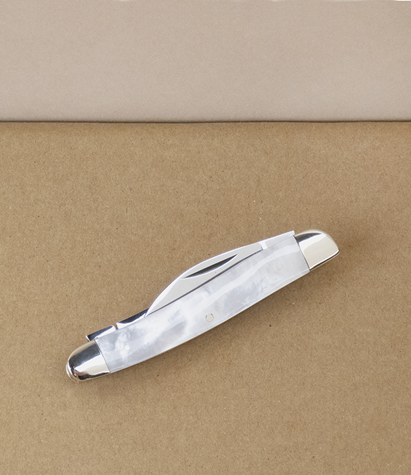 Twin-Blade Knife with Mother-of-Pearl Scales
