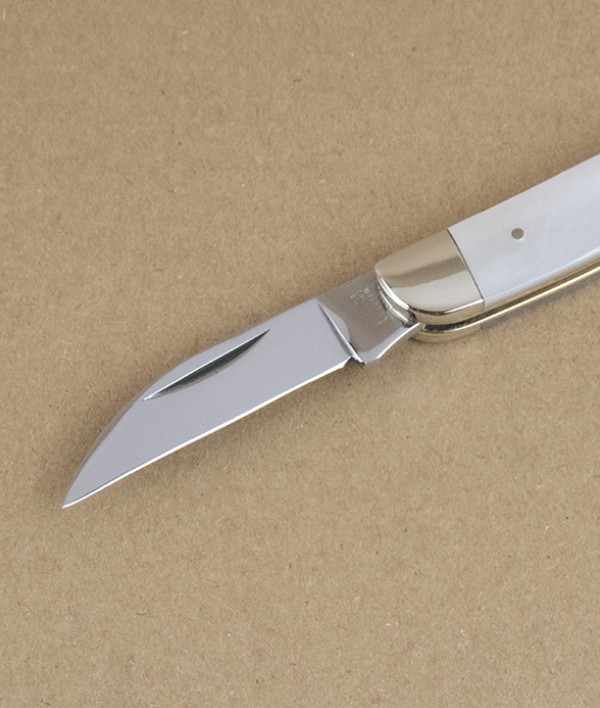 Twin-Blade Knife with Mother-of-Pearl Scales