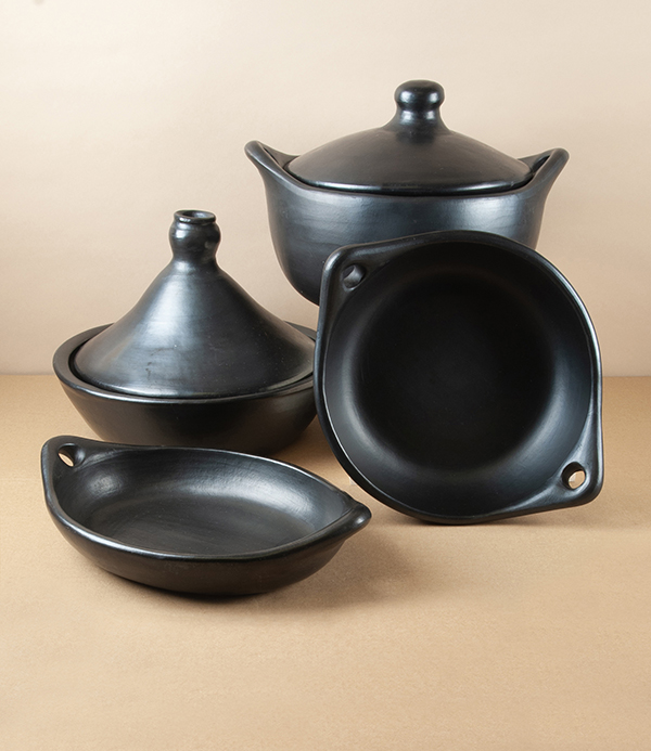 Tierra Negra Hand Made Sauté Dish, Oval, Small