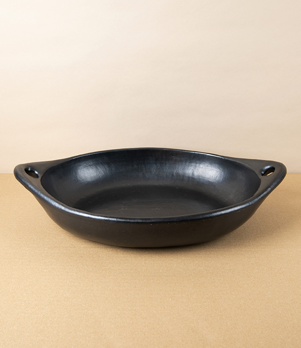 Tierra Negra Hand Made Sauté Dish, Oval, Large