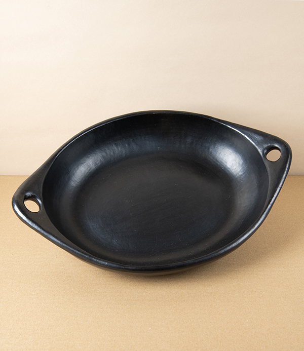 Tierra Negra Hand Made Sauté Dish, Oval, Large