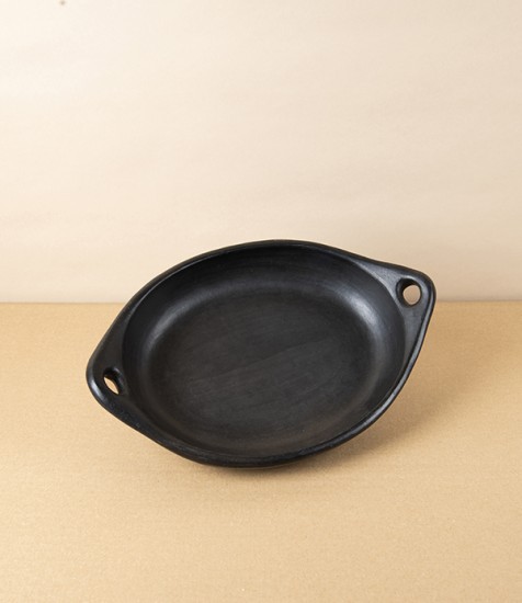 Tierra Negra Hand Made Sauté Dish, Oval, Small