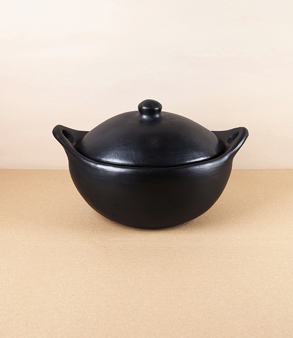Tierra Negra Hand Made Oval Casserole Dish, 1.8 Litres