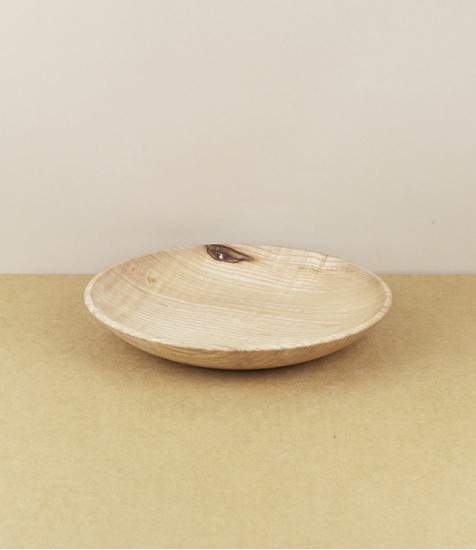 Hand-turned hardwood plate, 8 inches