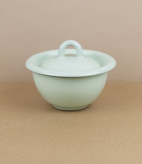 Ukrainian lidded enamel bowl, 10cm, mint
