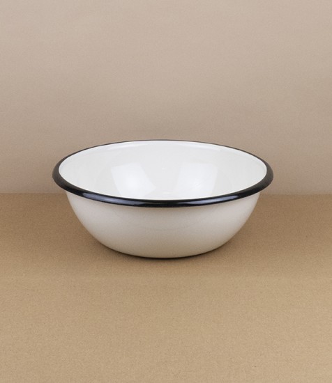 Ukrainian enamel bowl, 20cm, cream