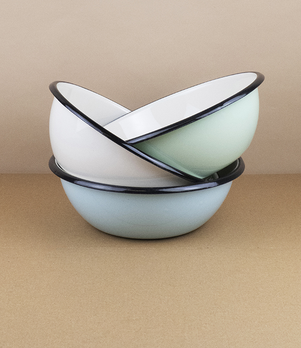 Ukrainian enamel bowl, 20cm, light blue