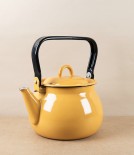 Ukrainian Enamel Kettle, 2.5 litres, Yellow