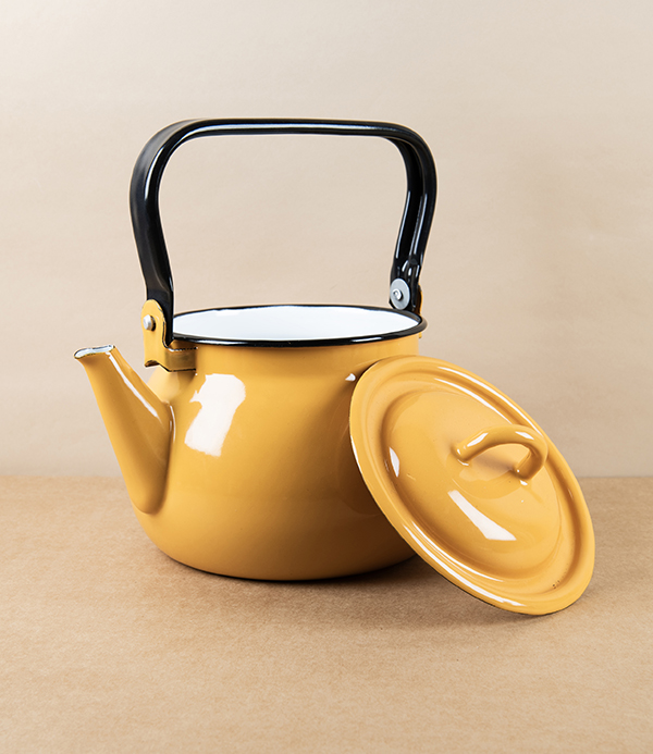 Ukrainian Enamel Kettle, 2.5 litres, Yellow