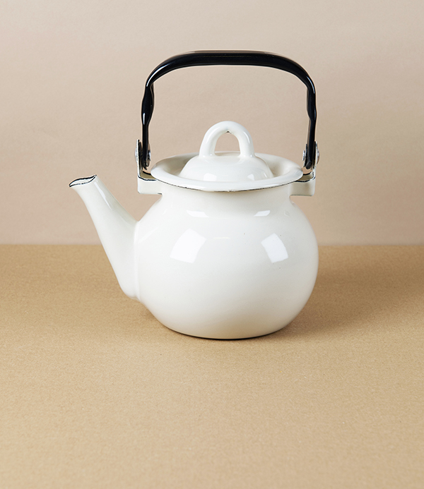 Ukrainian Enamel Kettle, 0.7 litres, Cream