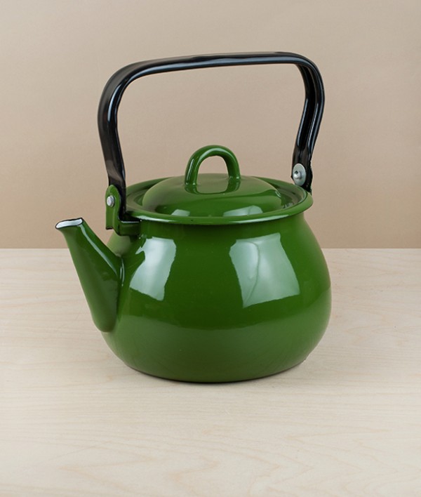 Ukrainian Enamel Kettle, 2.5 litres, Grass Green