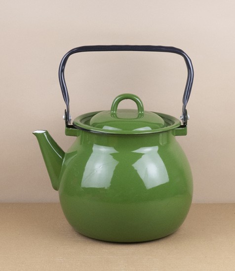 Ukrainian enamel kettle, 3.5 litres, grass green