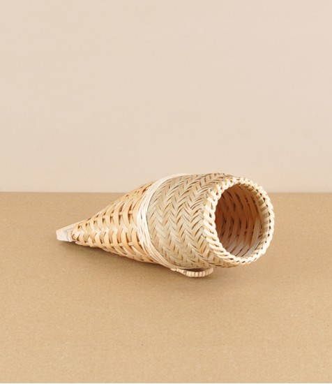 Vietnamese small hanging basket