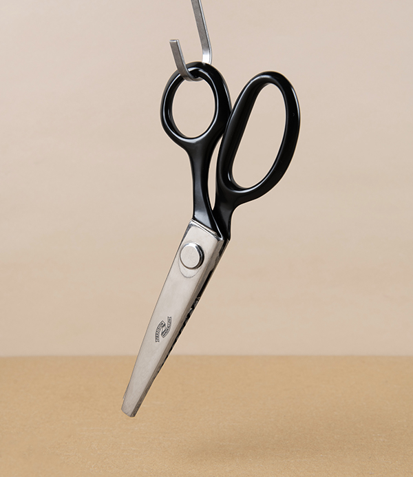 WaSa Solingen Pinking Shears with Black Japanned Handles