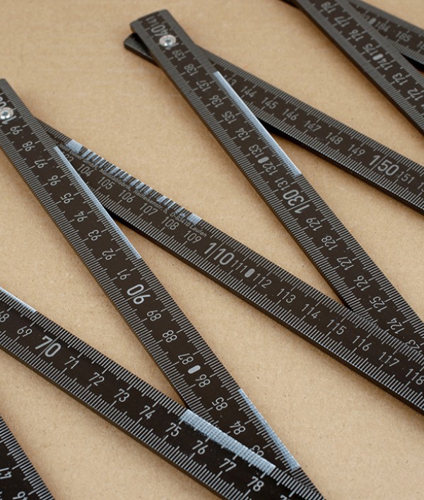 Hornbeam Folding Rule, Black, 2m