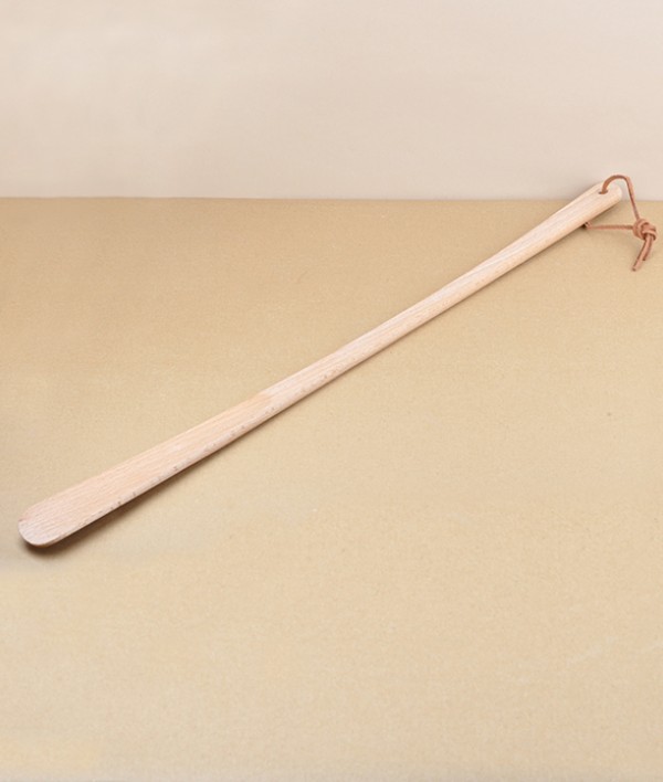 Shoe or boot horn, beech, Germany