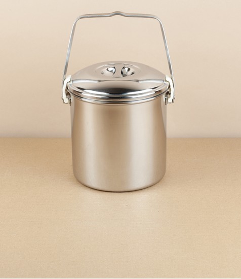 Billy Can lunch pot with locking handle