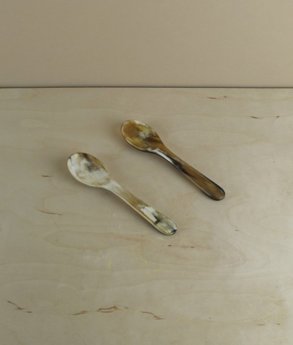 Hand made horn child's or breakfast spoon